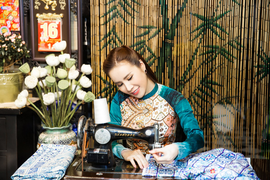 Đối với Hoa hậu Hoàng Dung, Tết là ngày lễ quan trọng nhất trong phong tục của người Việt Nam. Tết là dịp đoàn tụ, đoàn viên các mối quan hệ gia đình, họ hàng, tạ ơn cha mẹ, tổ tiên và các mối quan hệ xã hội có ý nghĩa quanh mình.
