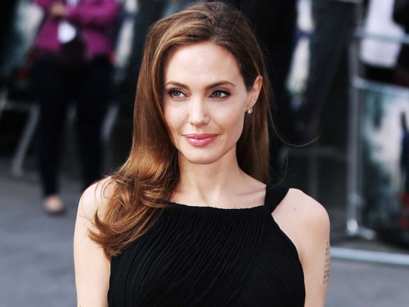 Angelina Jolie từng là nhân vật 