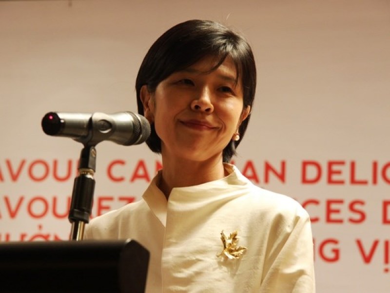 Đại sứ Canada tại Việt Nam, bà Ping Kitnikone bày tỏ sự vui mừng khi ngày càng có nhiều người tiêu dùng Việt Nam lựa chọn các sản phẩm Canada. 