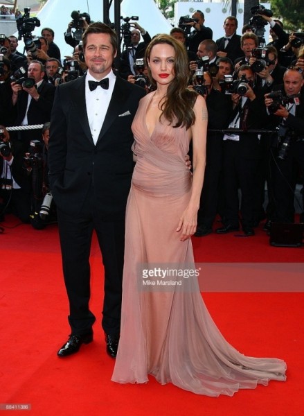 Tại Liên hoan phim Cannes năm 2009, cặp đôi tiếp tục khiến bao người phải ghen tị khi xuất hiện quá xứng đôi trên thảm đỏ và không ngừng dành những cử chỉ thân mật cho nhau.