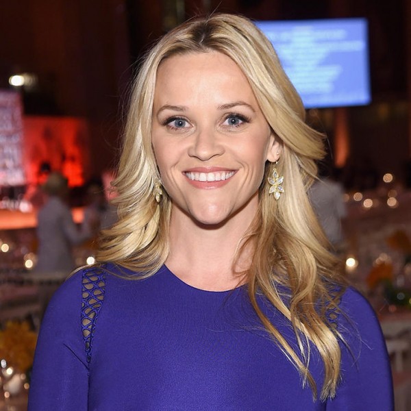 Nữ diễn viên Reese Witherspoon chia sẻ trên tạp chí Glamour: “Tôi luôn luôn nói rằng việc không đổ lỗi cho một người là rất quan trọng. Bởi lẽ, bạn cũng là một người có lỗi và bạn phải có trách nhiệm với lỗi lầm đó. Nó rất đau khổ nhưng điều quan trọng là bạn phải vượt qua nó”.