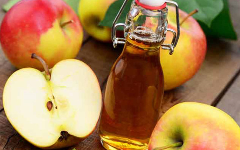 Dấm táo tươi cũng là một loại kháng sinh tự nhiên.