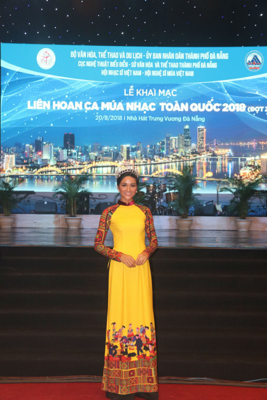 Hoa hậu Hoàn vũ Việt Nam 2017 H’Hen Niê