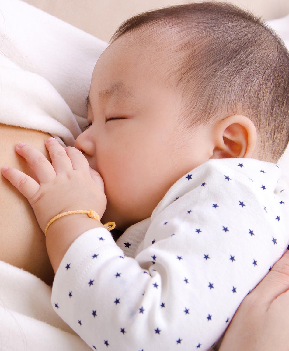 1640_asian_baby_breastfeeding_950x1152-1.jpg