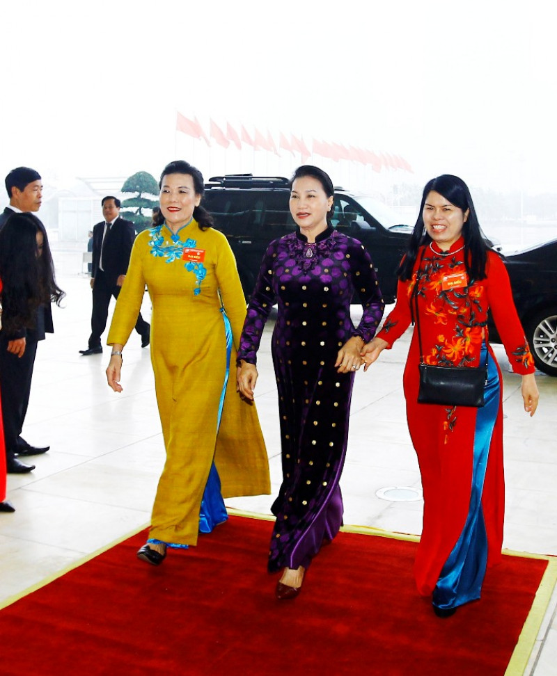 Đại hội vinh dự chào đón Chủ tịch Quốc hội Nguyễn Thị Kim Ngân tới dự.
