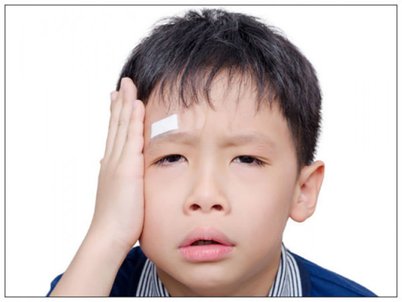 Ít nhất 10% trẻ em được cho là bị đau nửa đầu. Loại nhức đầu này gây đau nhói trong đầu, nó có thể đau nhiều và gây rắc rối cho trẻ trong nhiều giờ. Thậm chí việc nôn mửa cũng có thể xảy ra.