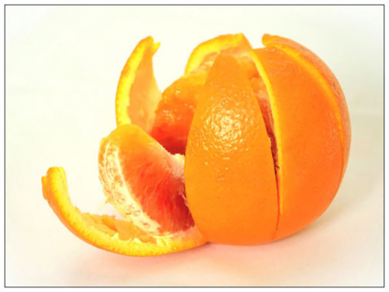 Trái cam: Uống 2-4 quả cam mỗi ngày khi bụng đói sẽ giúp làm giảm mức cholesterol, ngăn ngừa và điều trị sỏi thận, đồng thời cũng làm giảm nguy cơ ung thư ruột già.