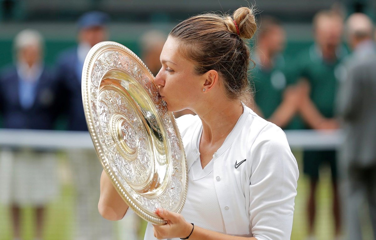 halep_champions_wimbledon_219.jpg