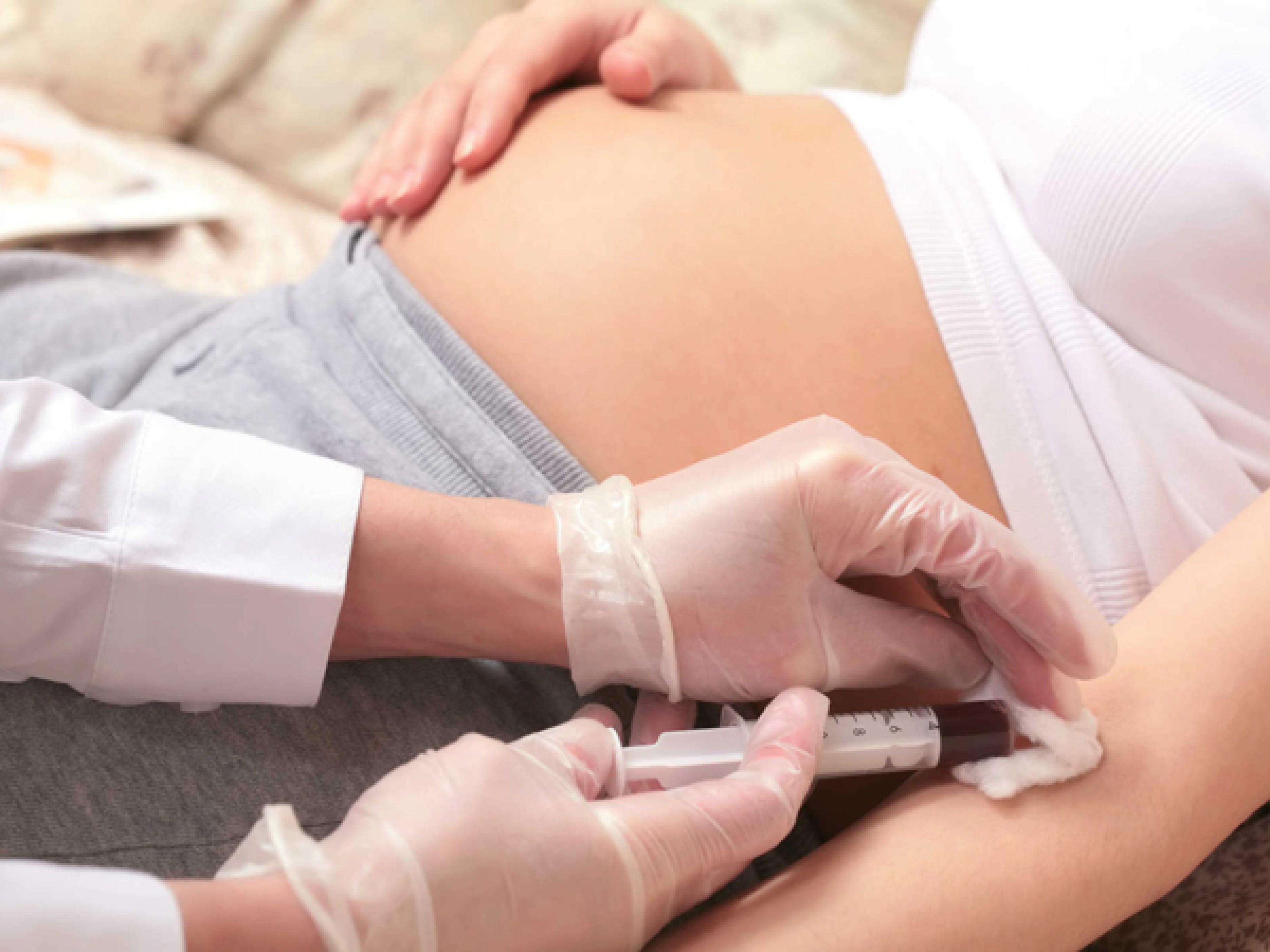 36 недель беременности кровь. Вакцинация беременных. Взятие крови у беременных. Вакцинация беременных фото. УЗИ при беременности.