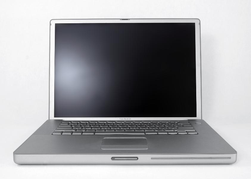PowerBook G4 2001: Dòng PowerBook có thiết kế tương tự như laptop hiện nay.