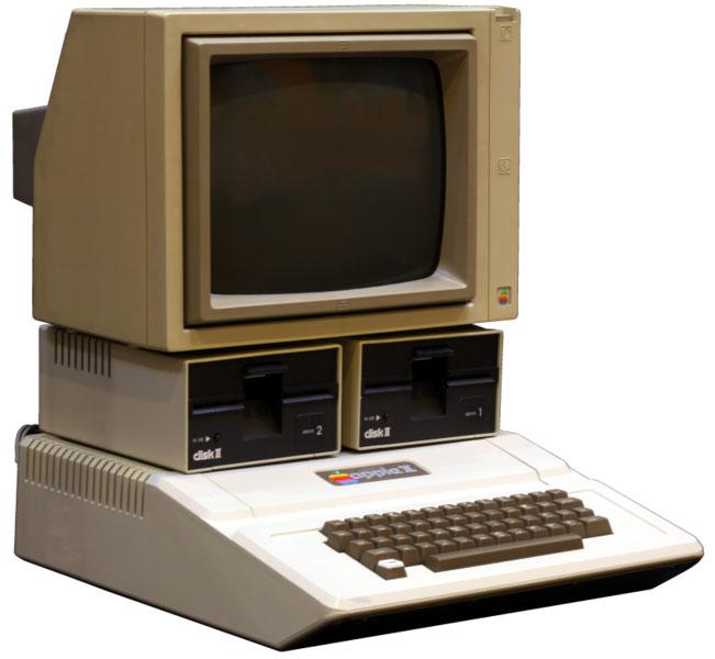Apple II 1977: Được giới thiệu đến công chúng từ năm 1977, là một chiếc máy tính 8-bit được thiết kế bởi Steve Wozniak và là một trong những chiếc máy tính cá nhân đầu tiên thành công nhất trên Thế giới.