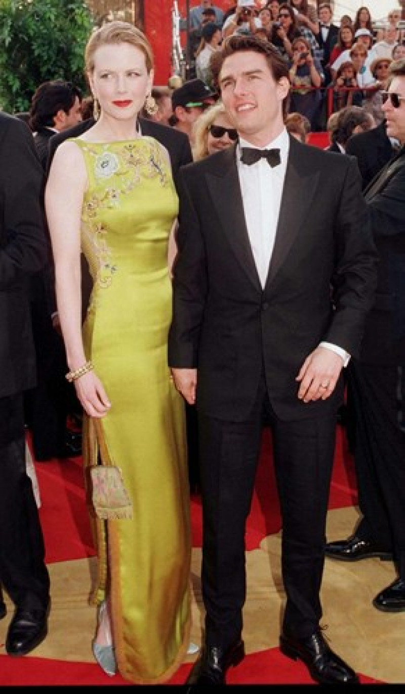 Nicole Kidman, 1997. Nhờ bộ váy này, Nicole Kidman đã trở thành ngôi sao chính trên thảm đỏ lễ trao giải Oscar năm 1997. Tuy nhiên, năm đó cô thậm chí không được đề cử giải thưởng.