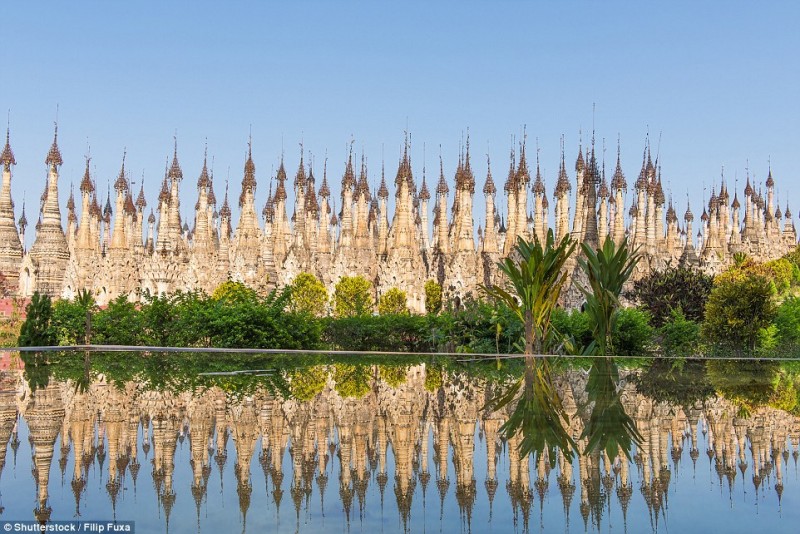 Hơn 2.500 công trình bằng đá tạo thành khu đền chùa nằm tại vùng hẻo lánh của Myanmar.