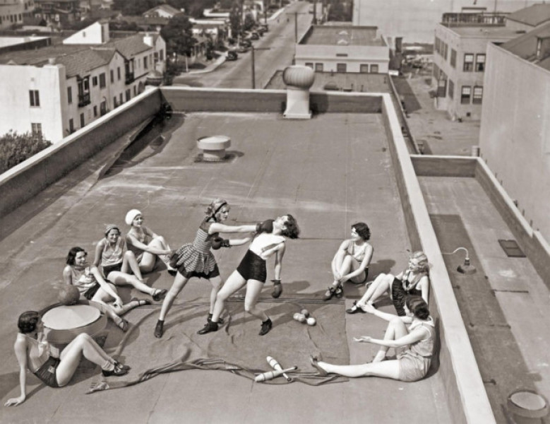 Các cô gái tập quyền anh ở Los Angeles (1933)