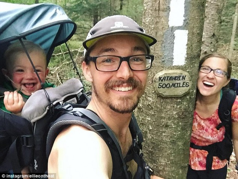 Ngày 27/3/2017, đôi uyên ương quyết định nghỉ việc 1 năm, khởi hành chuyến đi bộ leo núi qua 14 tiểu bang cùng con gái. Họ muốn con mình được hòa mình và được nuôi dưỡng trong thiên nhiên ngay từ khi còn bé.