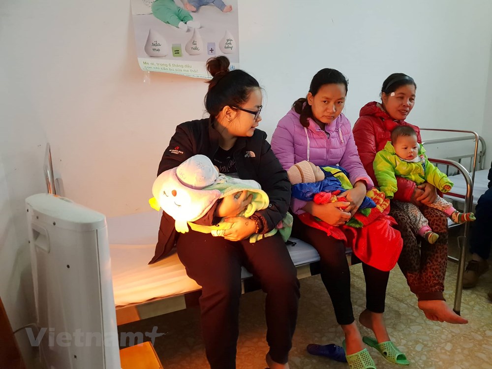 Tiêm vắcxin ComBE FIVE được triển khai ở tất cả các quận huyện tại Hà Nội. 