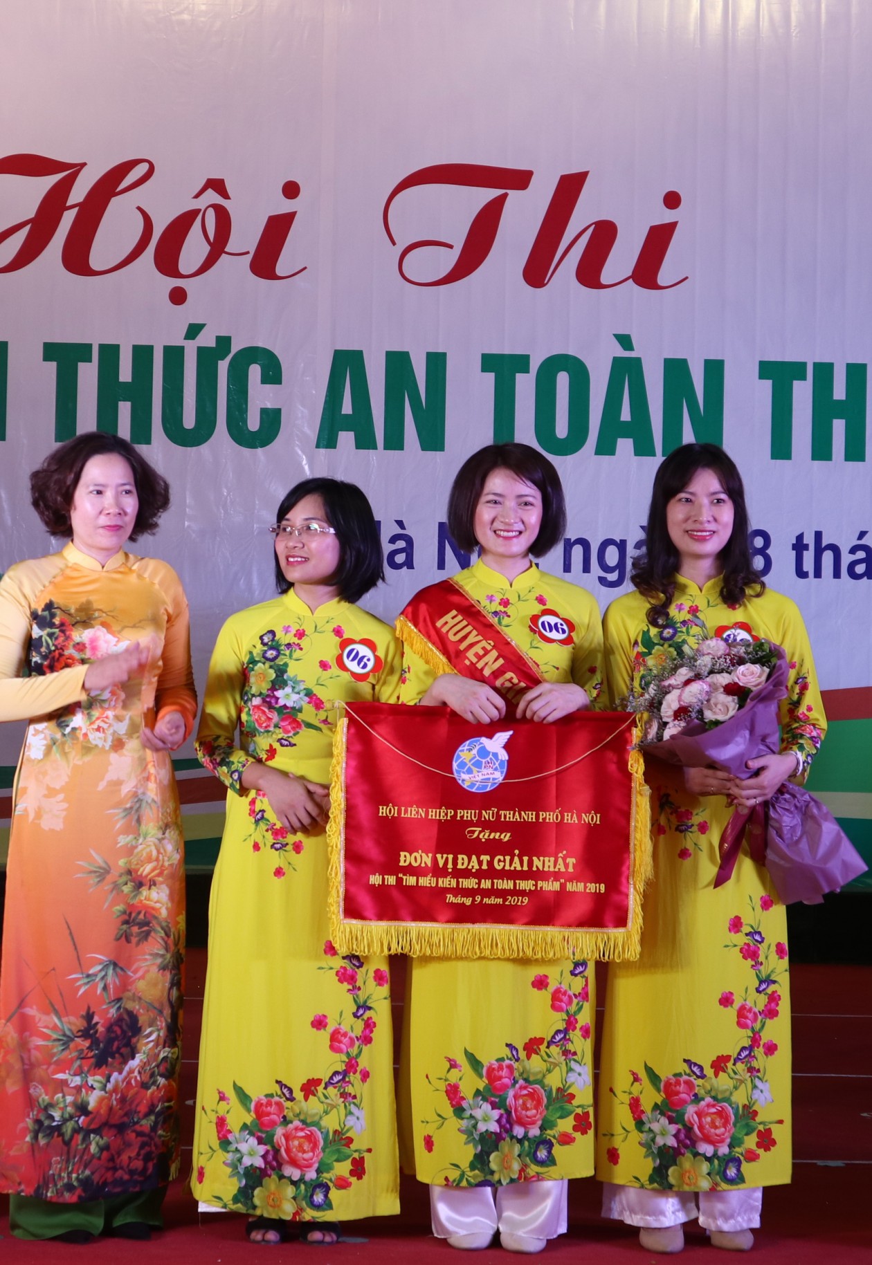 Giải Nhất thuộc về Hội LHPN huyện Gia Lâm.