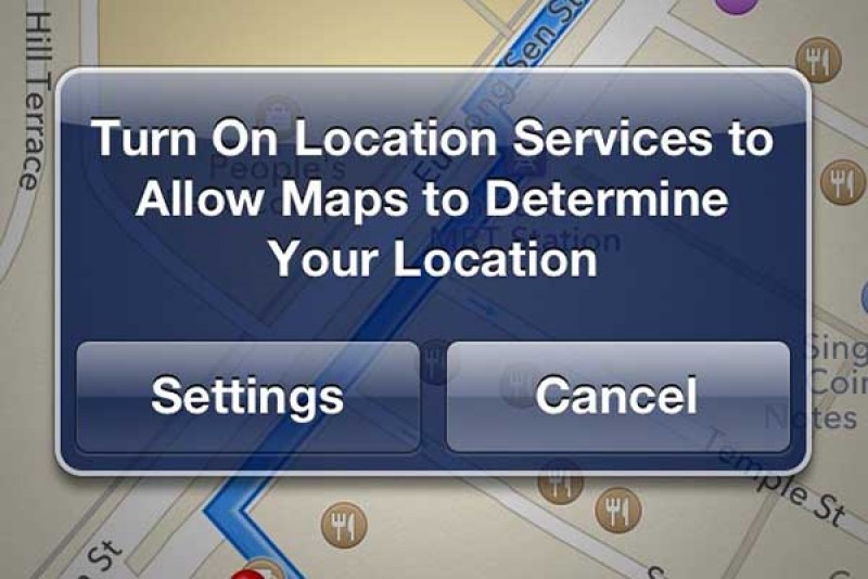 Hãy vô hiệu hóa ứng dụng định vị Location Services trên thiết bị của bạn nếu như không cần thiết để giảm tải cho pin điện thoại.