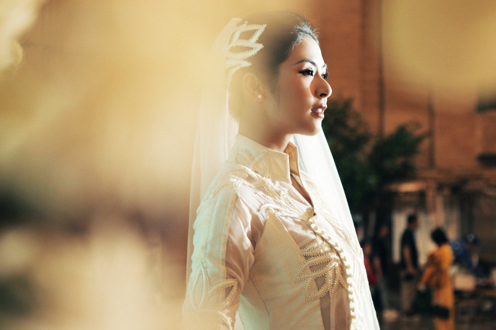 Những khoảnh khắc đẹp trong đám cưới Hoa hậu Ngọc Hân  - Ảnh 1.