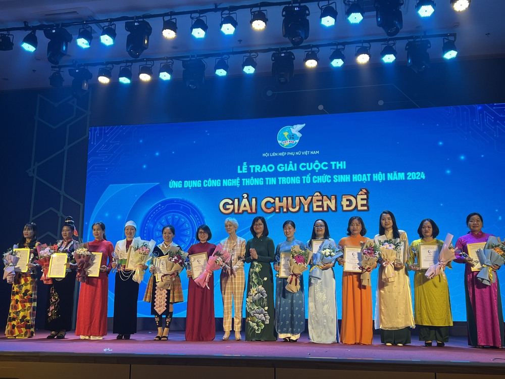 Đại hội đại biểu Phụ nữ tỉnh Ninh Bình lần thứ I, nhiệm kỳ 2025-2030: Tầm nhìn dài hạn, khát vọng lớn- Ảnh 3. Đại hội đại biểu Phụ nữ tỉnh Ninh Bình lần thứ I, nhiệm kỳ 2025-2030: Tầm nhìn dài hạn, khát vọng lớn- Ảnh 3.