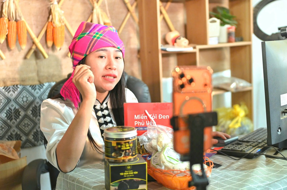 Phụ nữ miền núi trên "cao tốc số": Những ngọn núi không còn là khoảng cách- Ảnh 2.