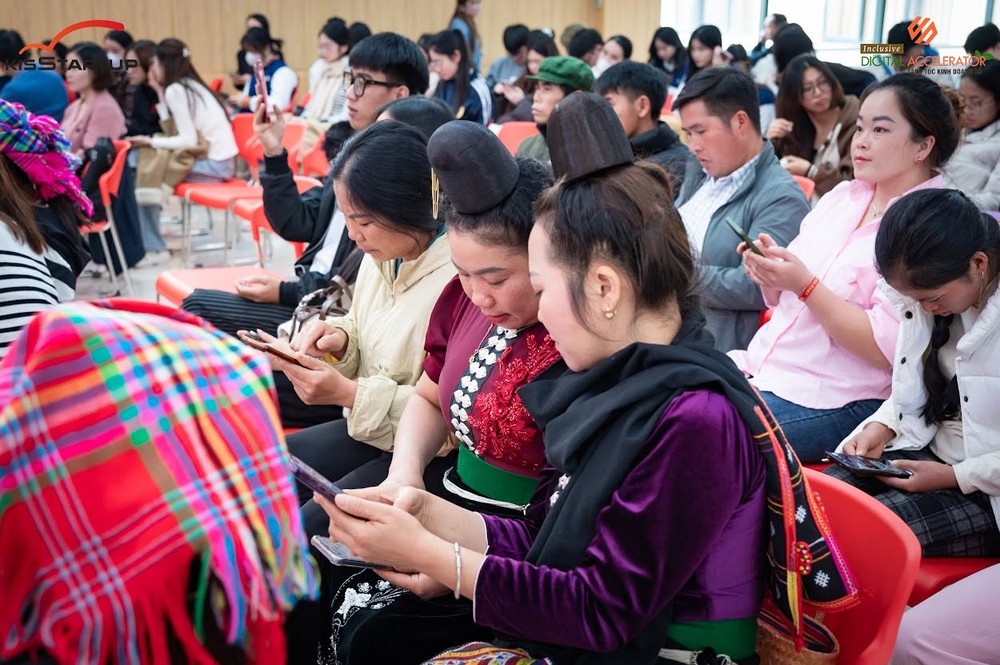 Đồng hành cùng phụ nữ vùng cao khởi nghiệp, làm chủ công nghệ, chuyển đổi xanh- Ảnh 2.
