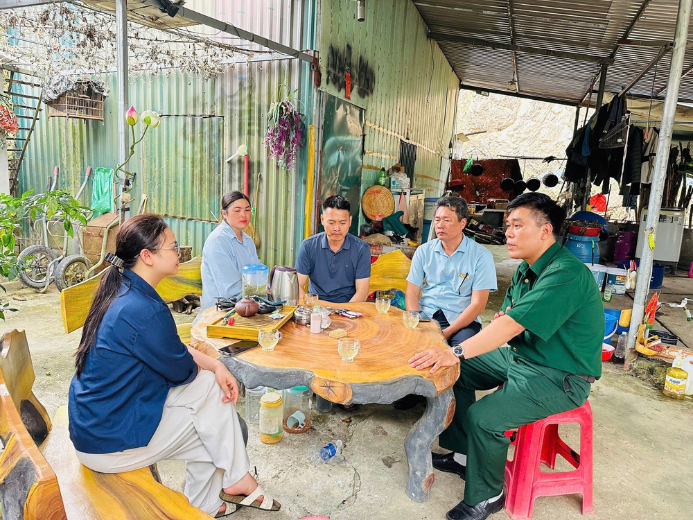 Những người phụ nữ tiên phong hiến đất mở đường, dựng xây quê hương- Ảnh 6. Những người phụ nữ tiên phong hiến đất mở đường, dựng xây quê hương- Ảnh 6.