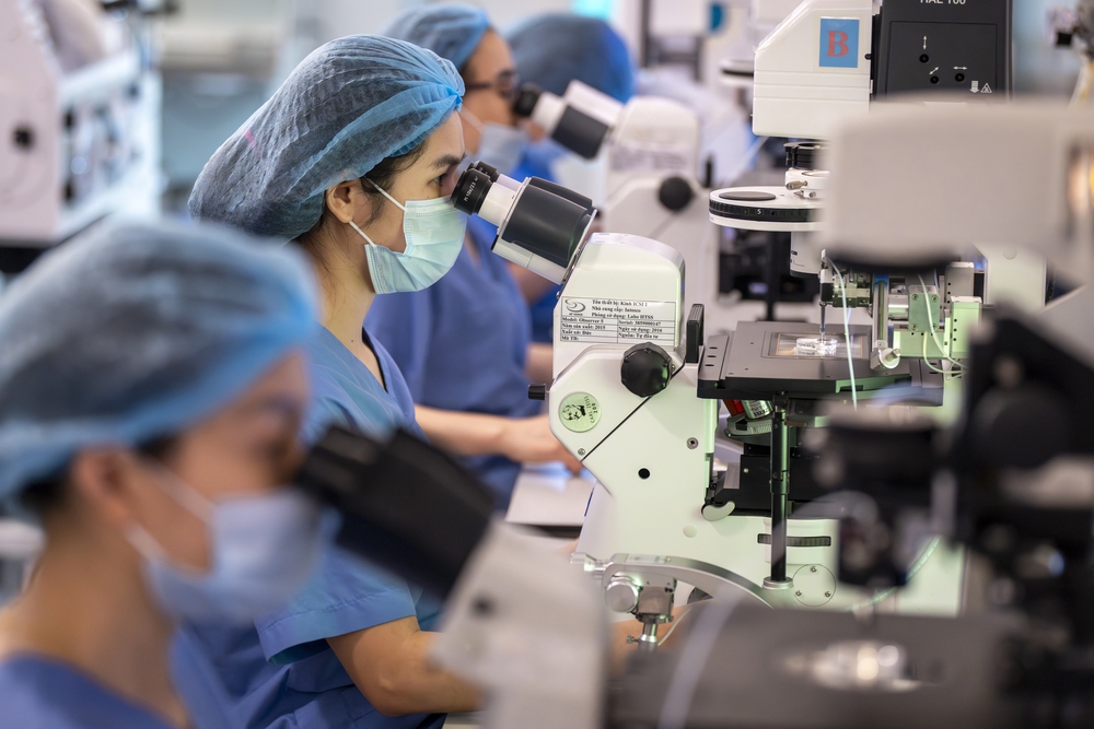 Người “ươm mầm sự sống” phía sau cánh cửa phòng Lab IVF- Ảnh 7. Người “ươm mầm sự sống” phía sau cánh cửa phòng Lab IVF- Ảnh 7.