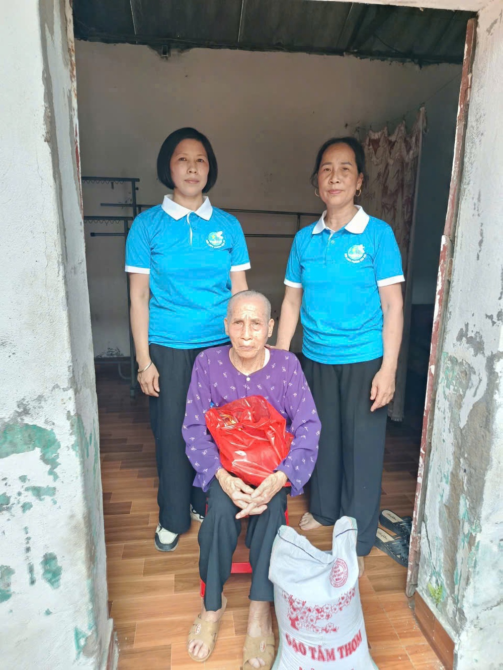 Trao yêu thương, vun đắp điểm tựa cho phụ nữ đơn thân cao tuổi - Ảnh 3.