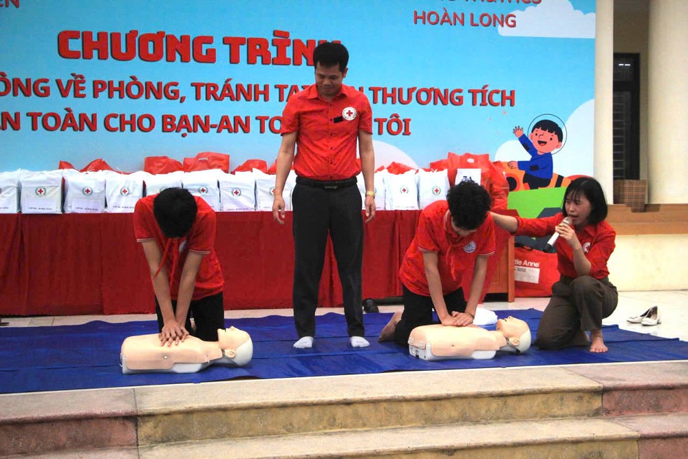 Hội Chữ thập đỏ Việt Nam: Những nhịp cầu nhân ái nâng bước phụ nữ và trẻ em- Ảnh 10.
