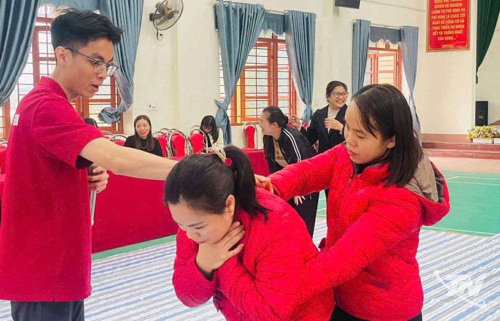 Hội Chữ thập đỏ Việt Nam: Những nhịp cầu nhân ái nâng bước phụ nữ và trẻ em- Ảnh 8.