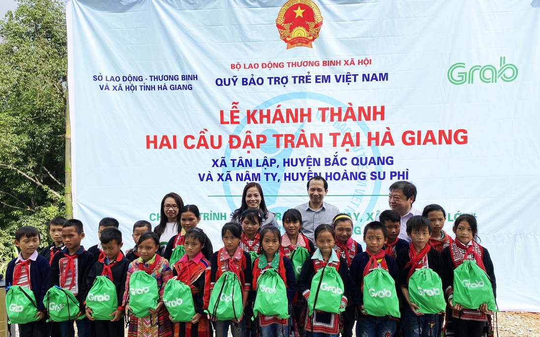 Khánh thành, bàn giao 02 công trình cầu đập tràn tại Hà Giang