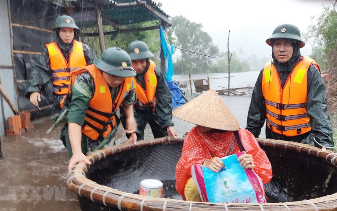 Thừa Thiên-Huế tăng cường các biện pháp ứng phó mưa lũ đặc biệt lớn