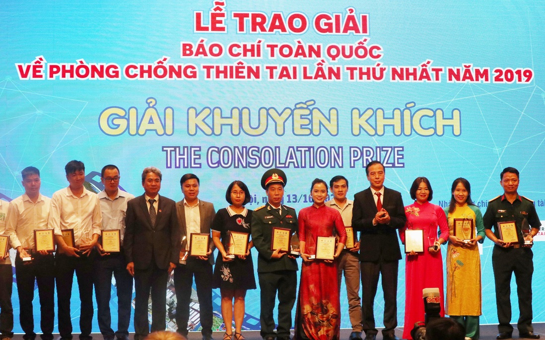 Báo Phụ nữ Việt Nam đạt giải báo chí toàn quốc về phòng, chống thiên tai lần thứ nhất