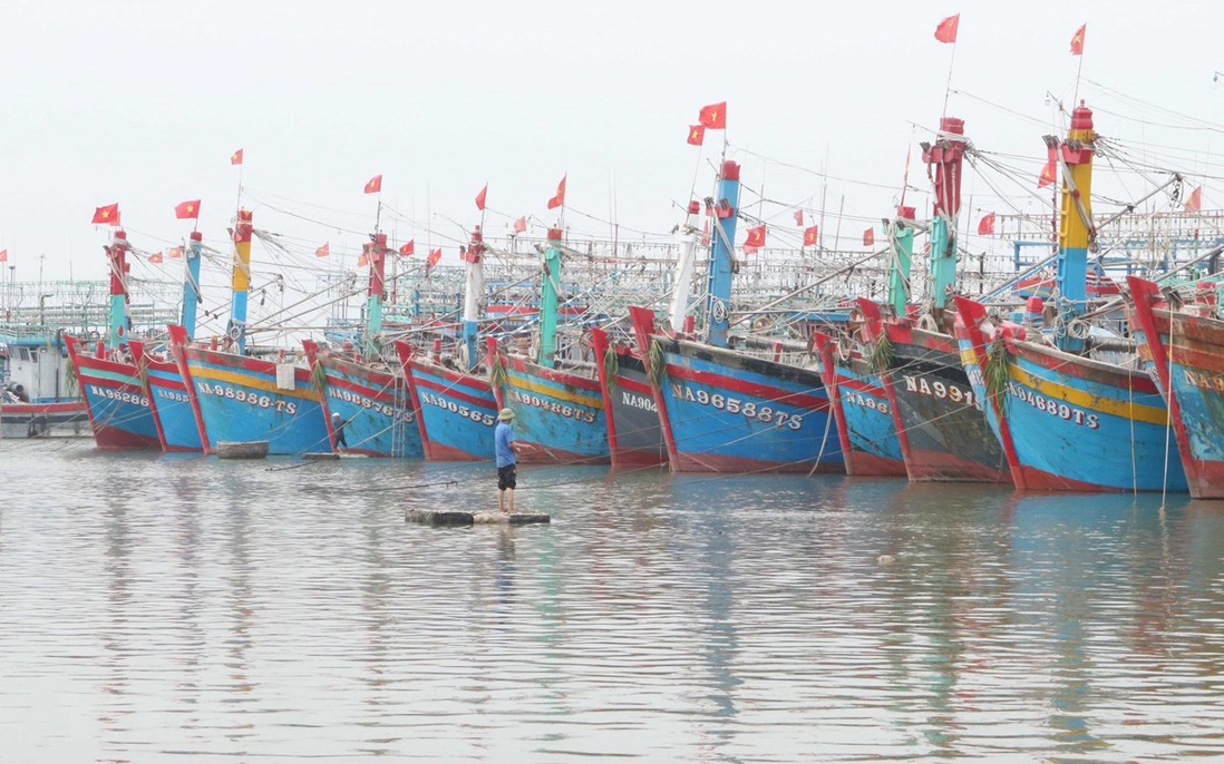 Bão số 7 đi vào đất liền và suy yếu dần thành áp thấp nhiệt đới