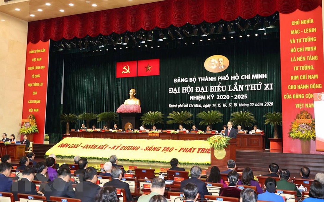 Thủ tướng Nguyễn Xuân Phúc dự Đại hội đại biểu Đảng bộ TPHCM