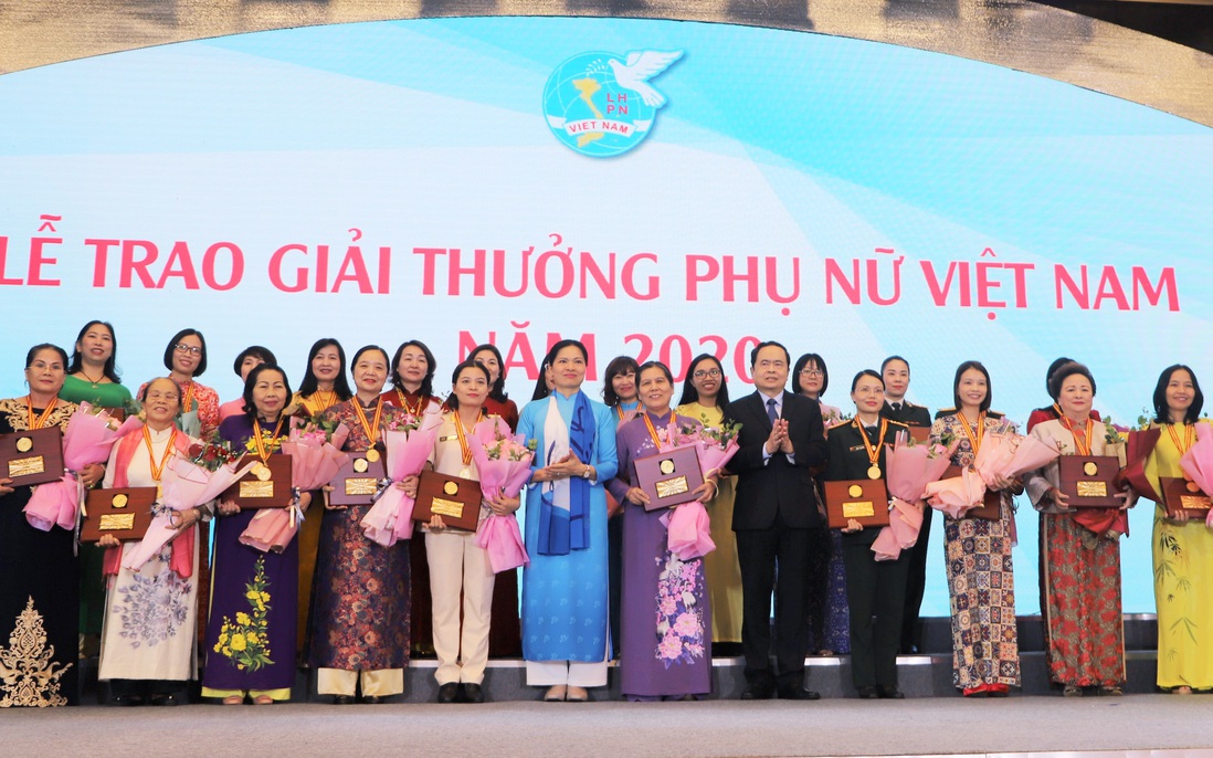Trao Giải thưởng Phụ nữ Việt Nam năm 2020 cho 7 tập thể và 10 cá nhân 