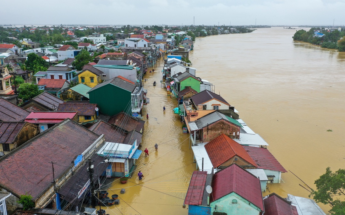 2 tuần có 106 người chết, 27 người mất tích do mưa lũ ở miền Trung