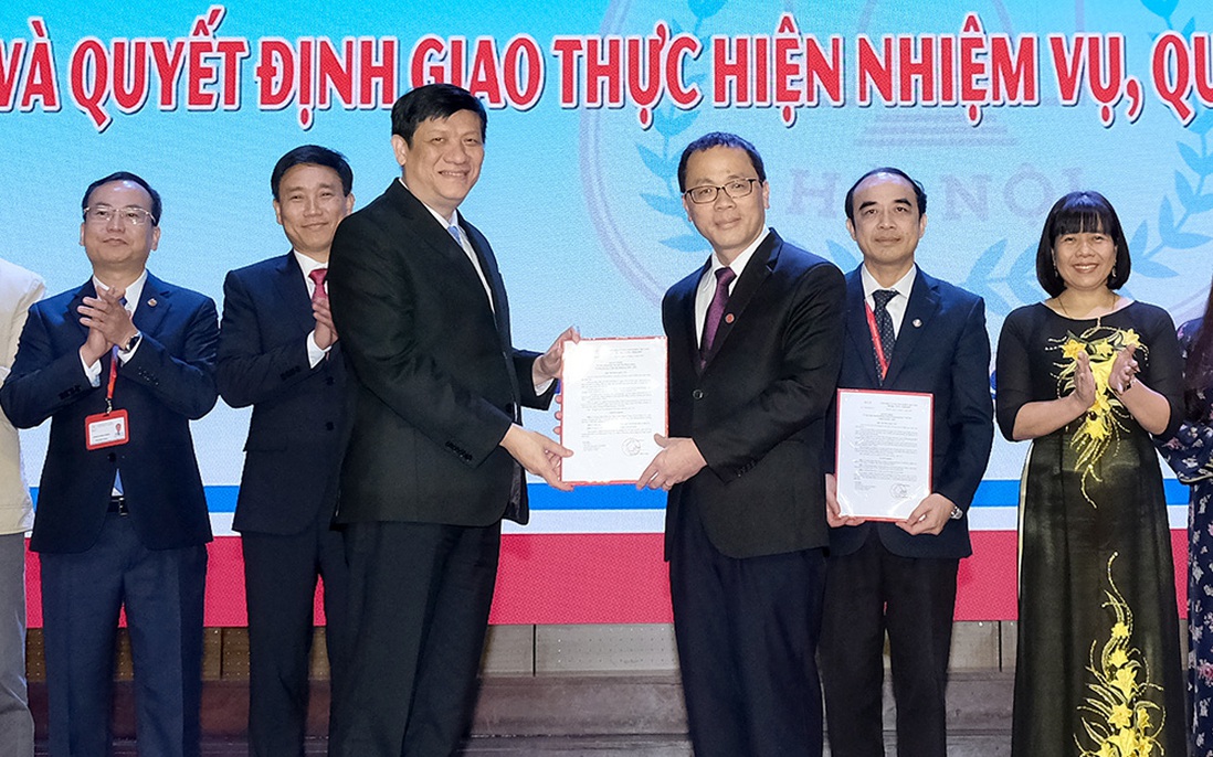 GS Tạ Thành Văn làm Chủ tịch Hội đồng trường Đại học Y Hà Nội