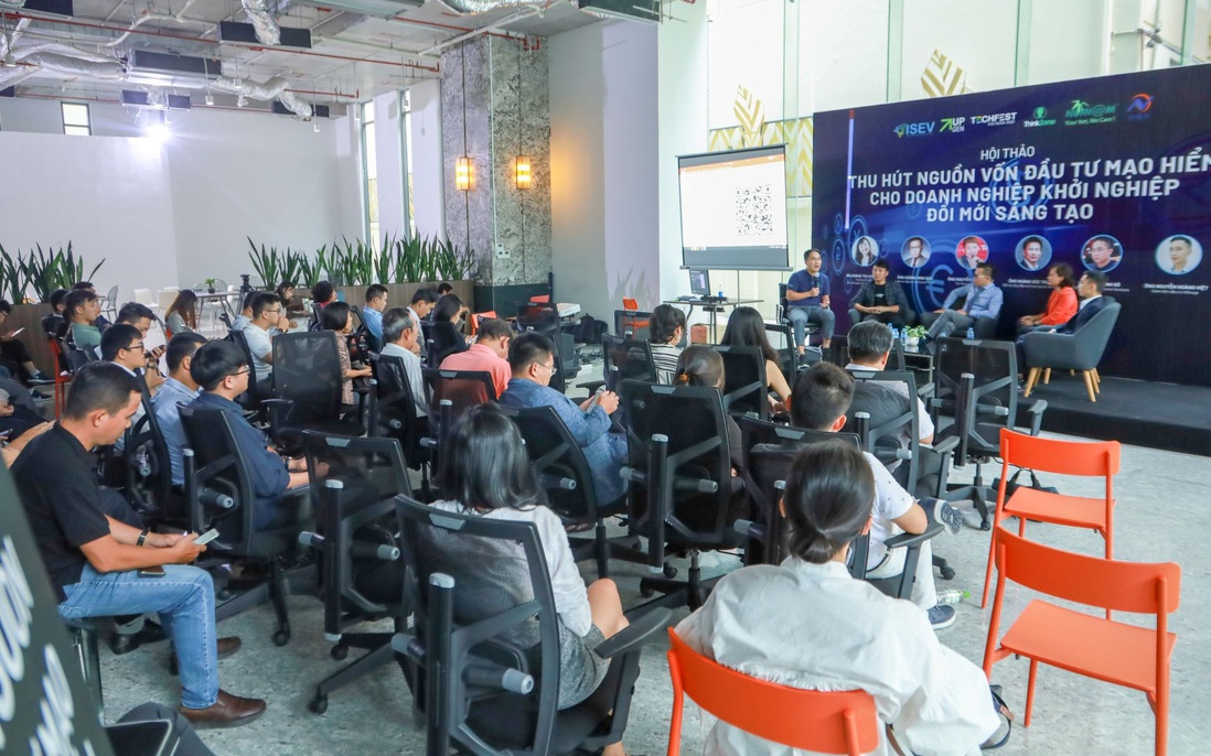 Quỹ nội và quỹ ngoại hợp tác khơi thông vốn 
cho startup Việt
