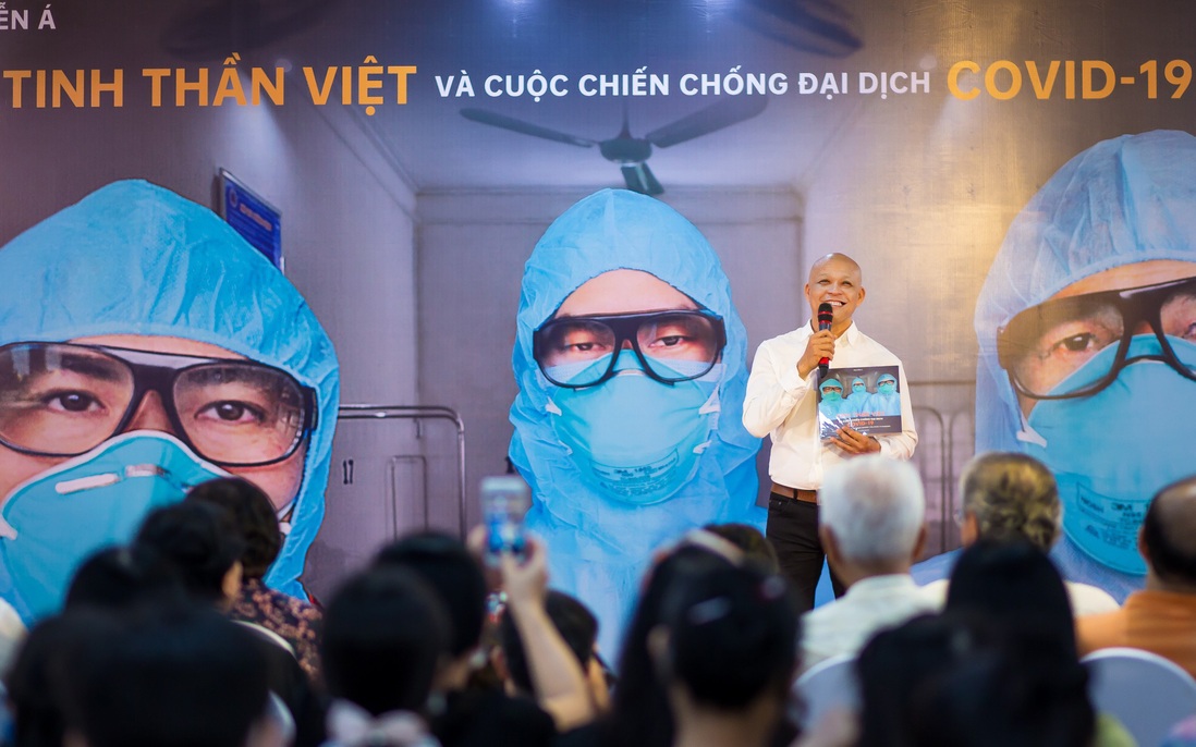 Nghệ sĩ Nguyễn Á ra mắt 400 bức ảnh phản ánh chân thật cuộc chiến covid - 19