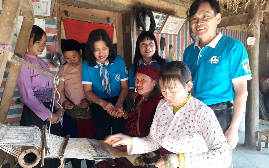 Hỗ trợ sinh kế, đồng hành cùng phụ nữ biên cương Hà Giang