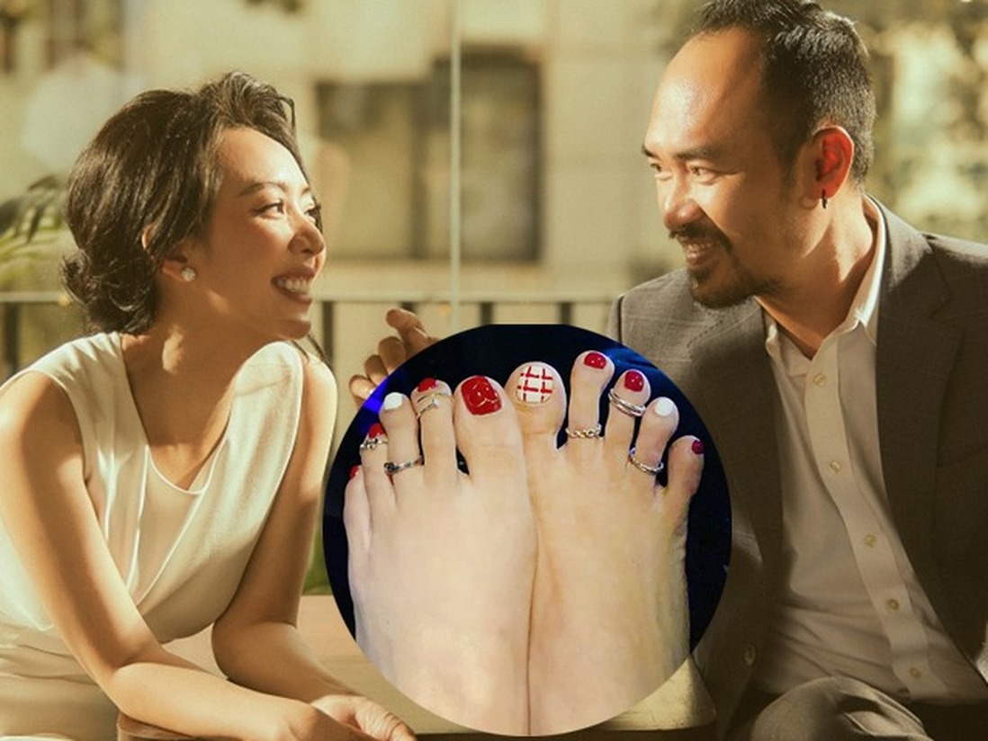 Thu Trang "làm đỏm" đeo nhẫn xuống chân
