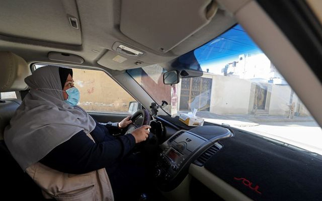 Taxi dành riêng cho phụ nữ ở Gaza