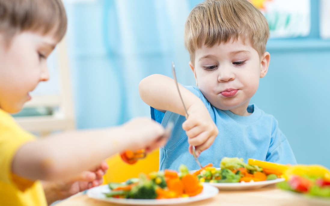 Đâu là thực phẩm chứa nhiều dinh dưỡng cần bổ sung cho bé vào mùa thu?