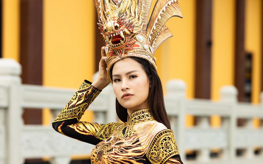 Áo dài Việt Nam thắng giải Trang phục dân tộc đẹp nhất tại cuộc thi Hoa hậu Trái đất 2020