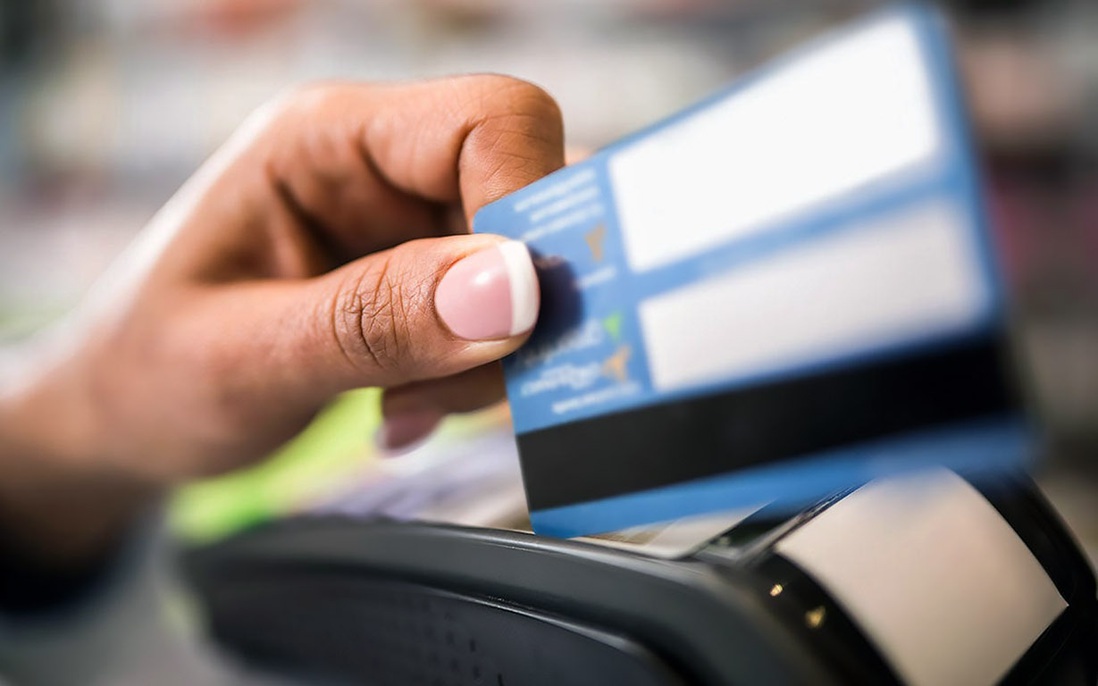 Cảnh giác thẻ tín dụng giả: Những thông tin quan trọng cần nhớ và cách phân biệt nhanh qua vài dấu hiệu đơn giản