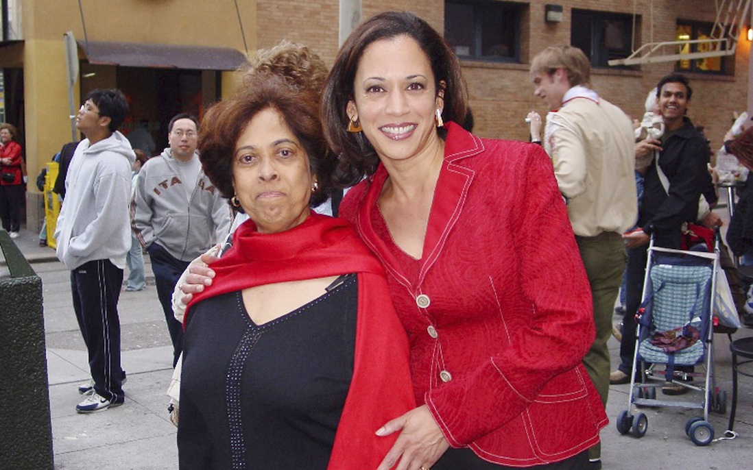 Bà Kamala Harris nhớ về mẹ trong ngày đắc cử Phó tổng thống Mỹ