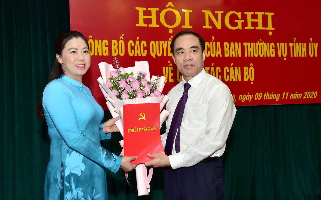 Bà Lê Thị Kim Dung làm Phó Bí thư Thường trực Tỉnh ủy Tuyên Quang