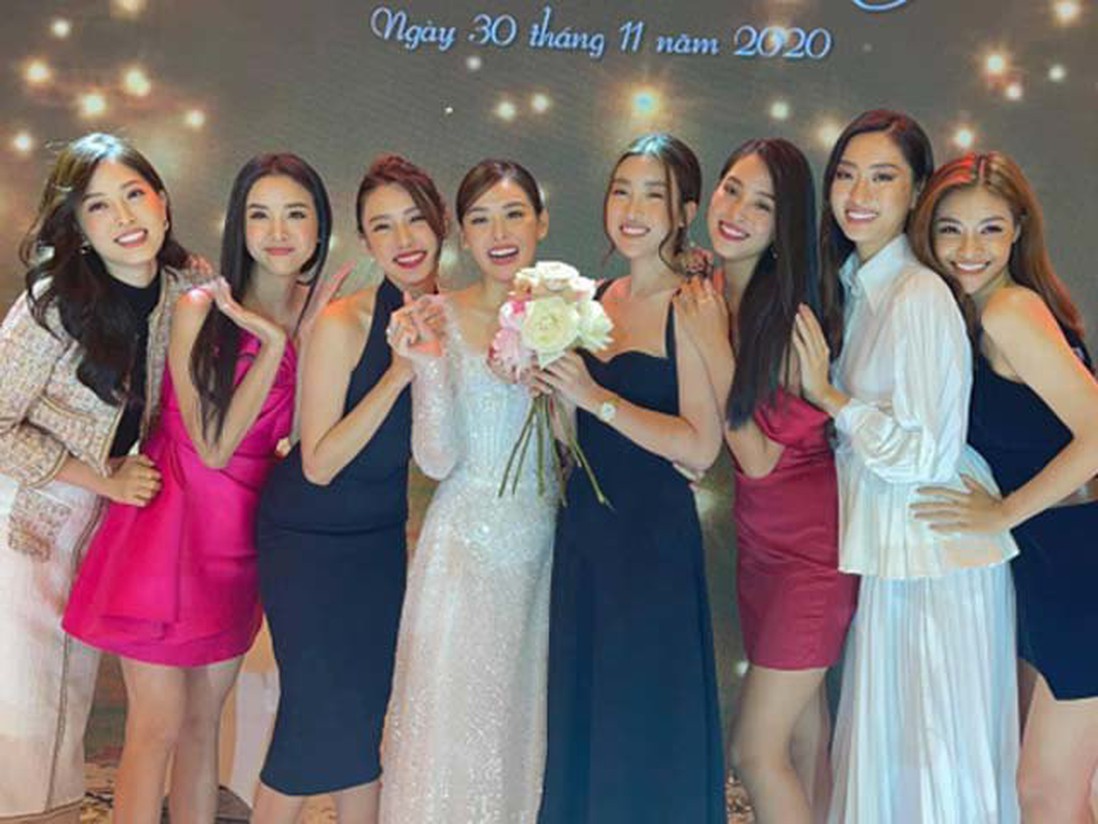 Hoa hậu Tiểu Vy và á hậu Thuý An nổi bật trong đám cưới Tường San